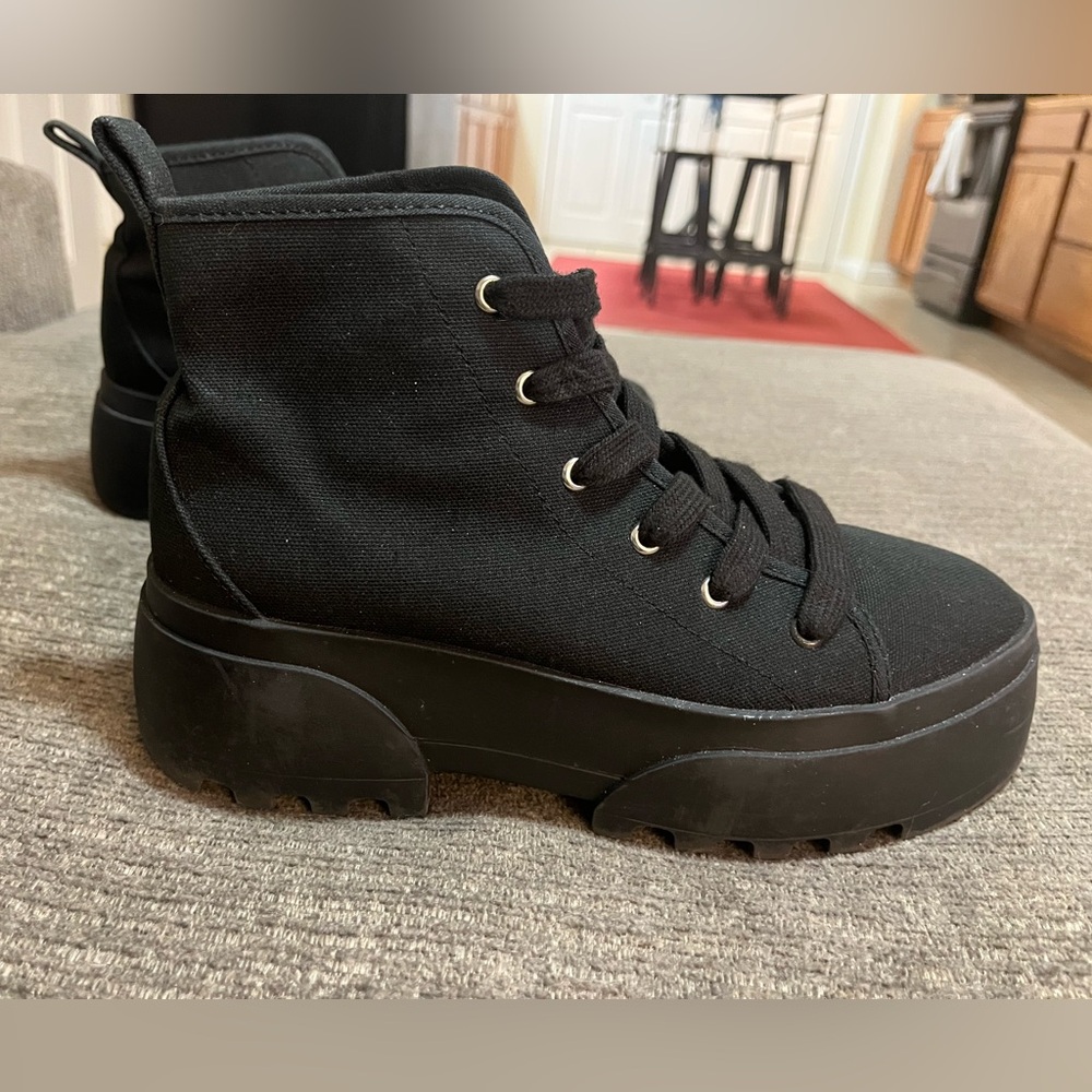 Divided H&M , black , size 6